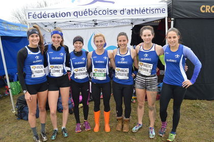 L'équipe du québec de cross soutenue par les organisateurs locaux