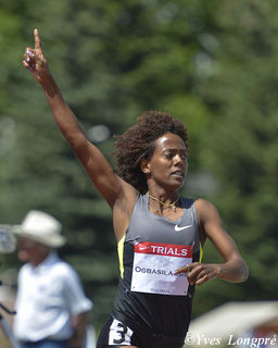 Trois québécoises avec l'équipe nationale aux penn relays